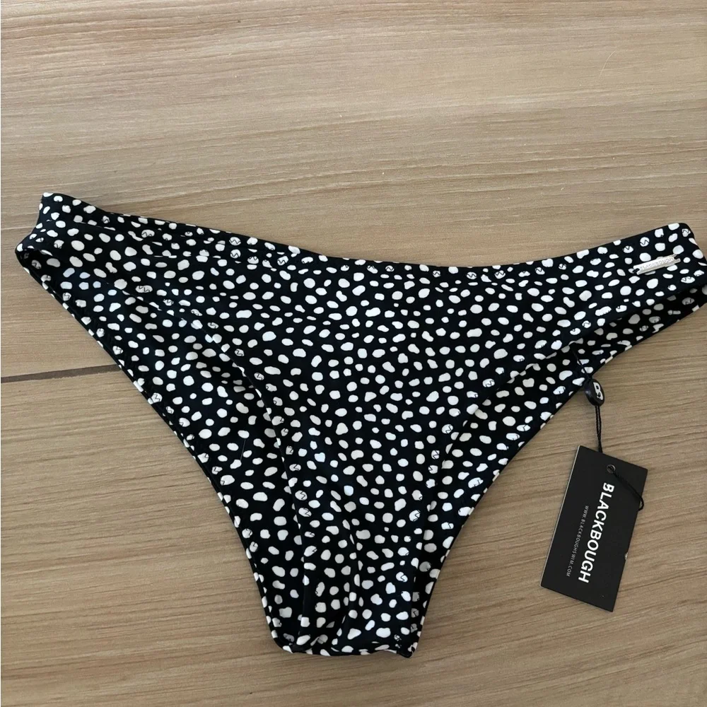 NWT blackbough maui swim suit